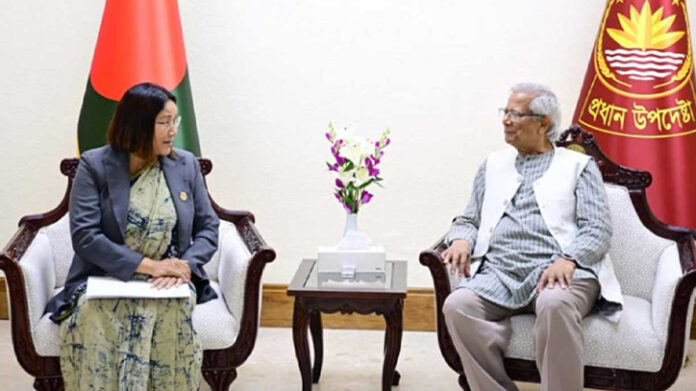 সমন্বিত অর্থনৈতিক কৌশল গঠনের আহ্বান প্রধান উপদেষ্টার
