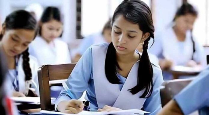মঙ্গলবারের এইচএসসি পরীক্ষা স্থগিত