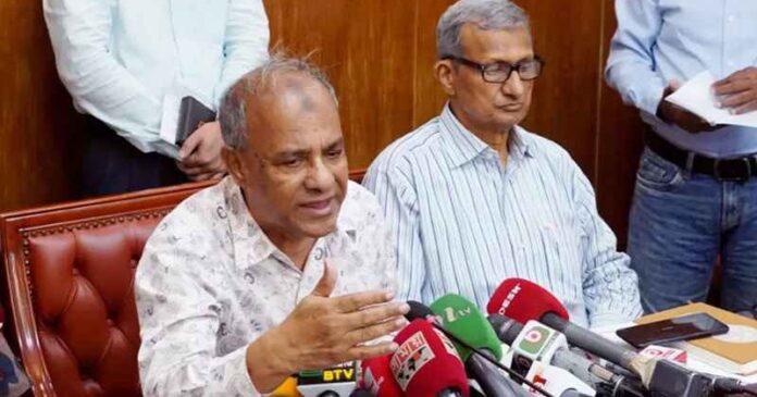 আইনি প্রক্রিয়া মেনেই আসিফ অস্ত্রের লাইসেন্স পেয়েছেন: স্বরাষ্ট্র উপদেষ্টা