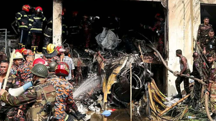 উত্তরায় যুদ্ধবিমান বিধ্বস্তে ৯ সদস্যের তদন্ত কমিশন গঠন