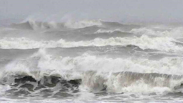 ১২ ঘণ্টার মধ্যে বঙ্গোপসাগরে লঘুচাপ সৃষ্টির আভাস