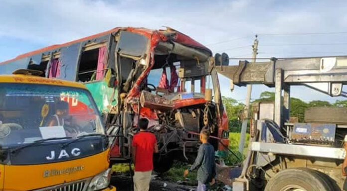 জুলাই মাসে সড়কে ঝরল ৩৮০ প্রাণ : বিআরটিএ