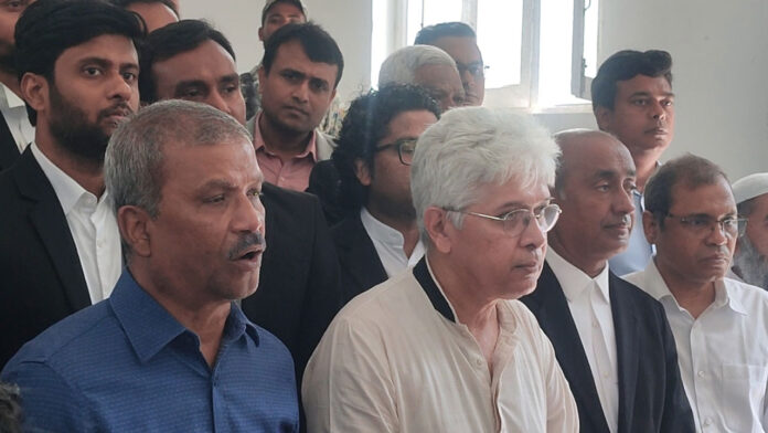 জুলাইয়ের মানবতাবিরোধী অপরাধের বিচার অনিবার্য : আইন উপদেষ্টা