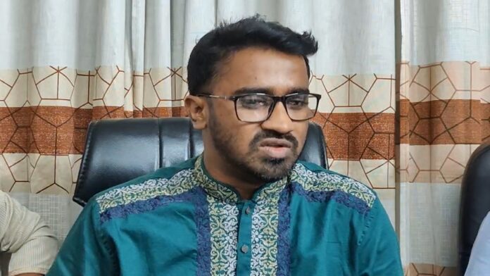 নিরাপত্তা ঝুঁকিতে নুর, বিদেশে চিকিৎসার দাবি রাশেদ খানের