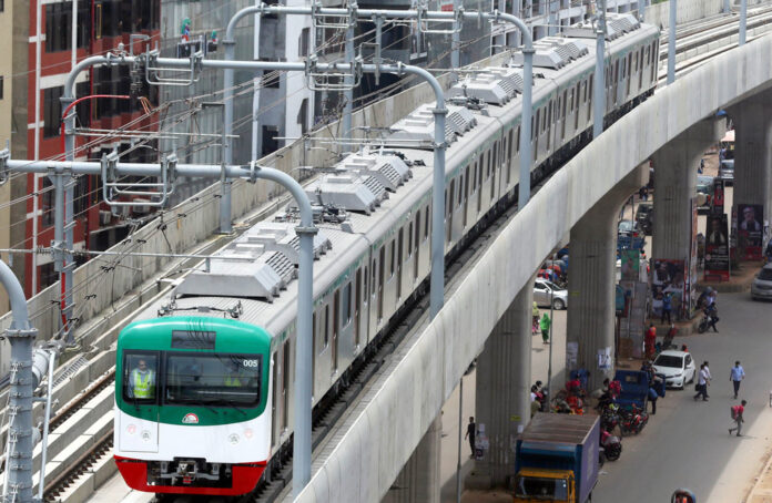 ২৩ ঘণ্টা পর পুরো রুটে মেট্রোরেল চলা শুরু